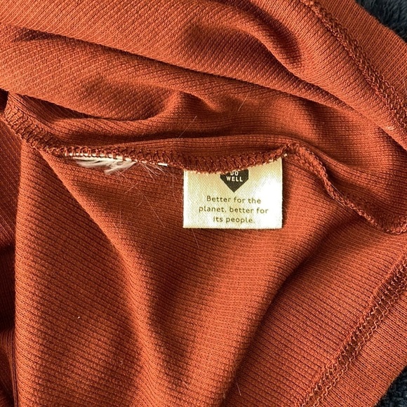 Madewell Women’s Stained Mahogany Fine Ribbed Sweatheart Tee Long Sleeve - XXS - Picture 6 of 6